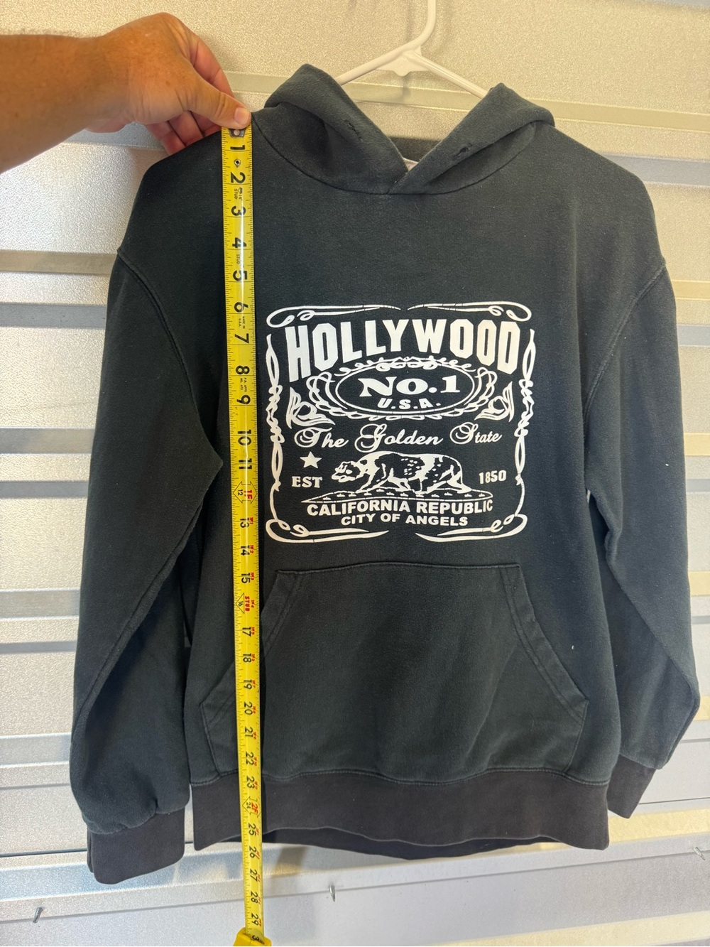 Vintage HOLLYWOOD CA City of Angels Jack Daniels Whiskey Motif Hoodie Men’s S - Picture 6 of 6
